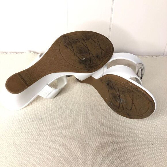 Impo Women's Solid Double Strap Slip-On Sandals White Size 5.5 - Picture 5 of 5